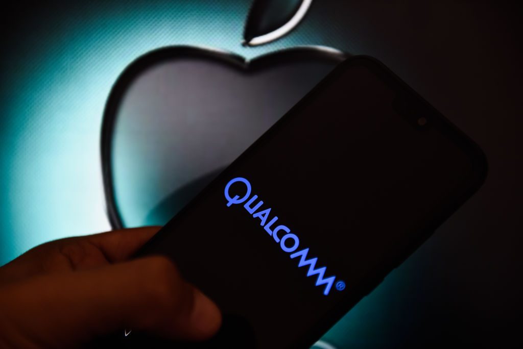 Vikram Rajoori - Apple Vs Qualcomm