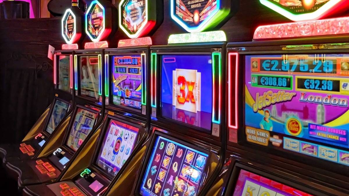 UK Slot Machine Limited to £2: What it Means for Online Casinos