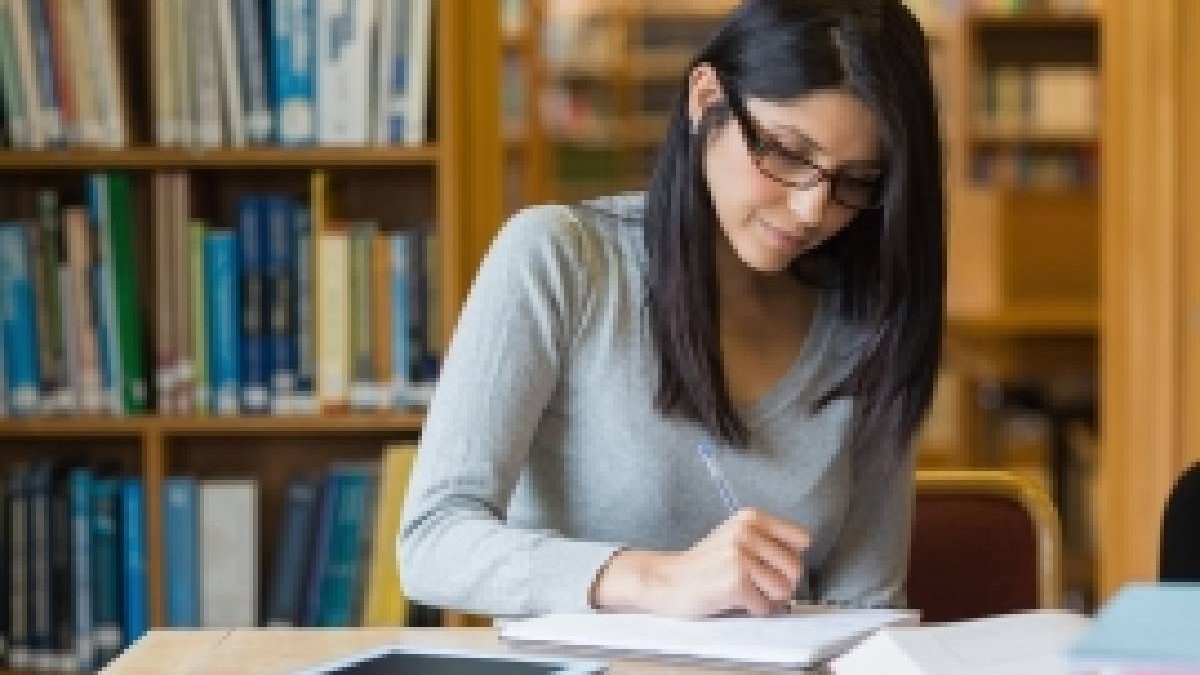 College Courses To Take if You Want to Work in the Government