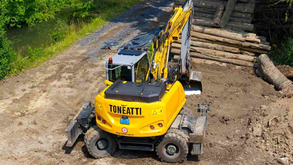 Safety First: Tips for Operating Excavator Brush Cutters From Torrent Mulchers on Construction Sites