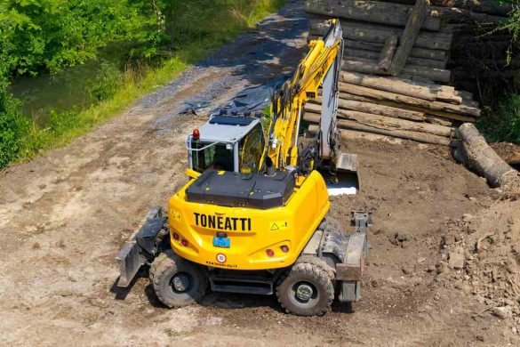 Safety First_ Tips for Operating Excavator Brush Cutters From Torrent Mulchers on Construction Sites