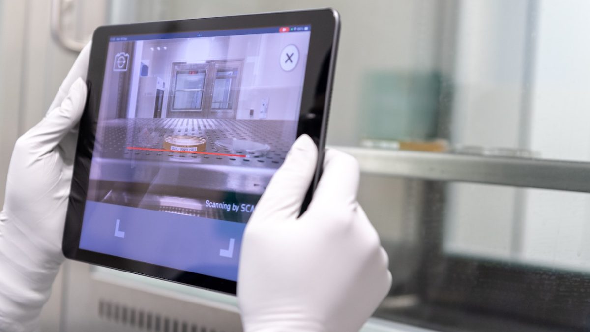 How Can an Industrial Tablet with a Barcode Scanner Boost Your Workflow?
